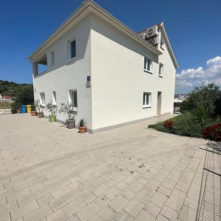 Holiday Home Mb Ražanj Exteriér fotografie