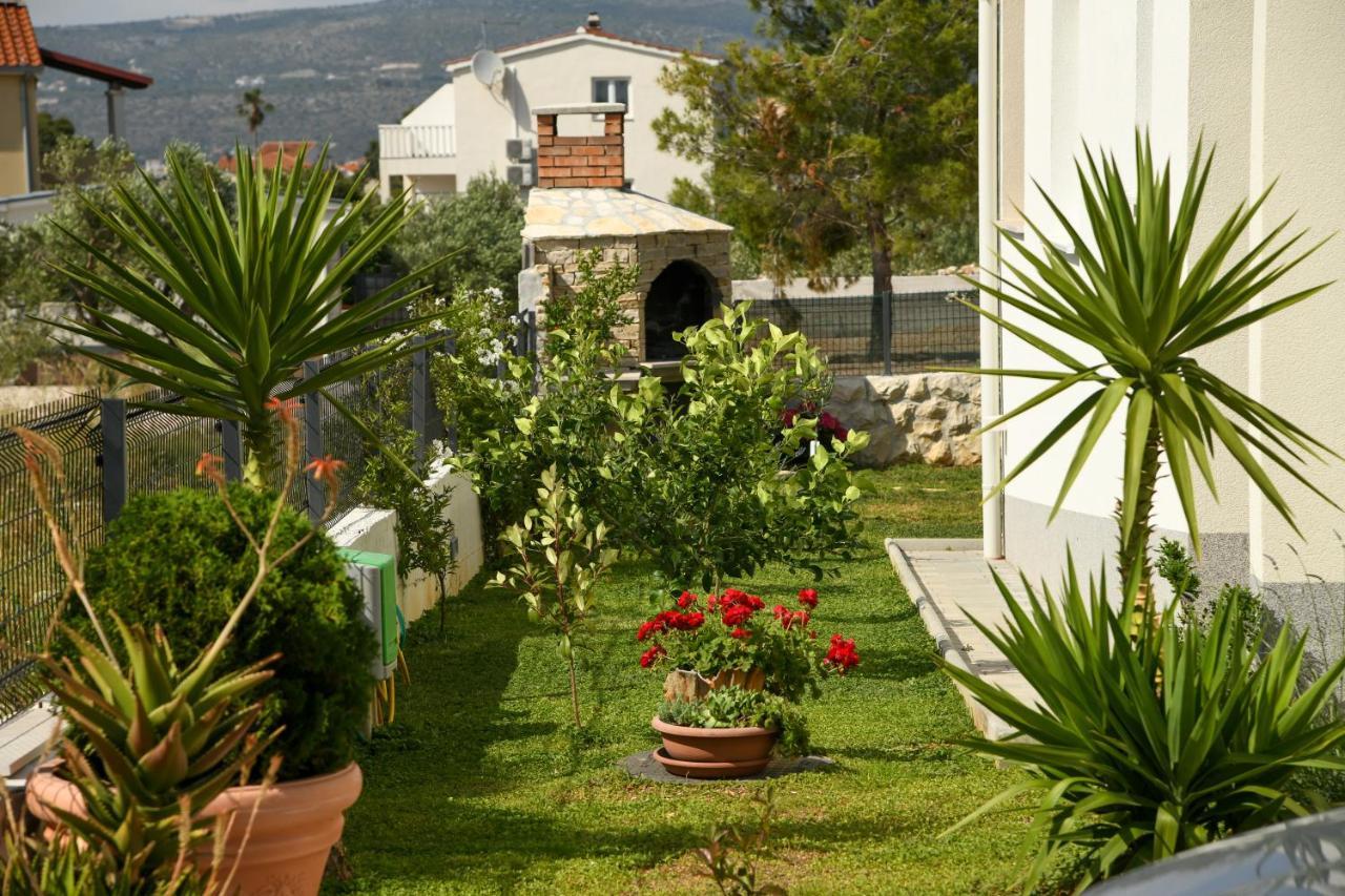 Holiday Home Mb Ražanj Exteriér fotografie