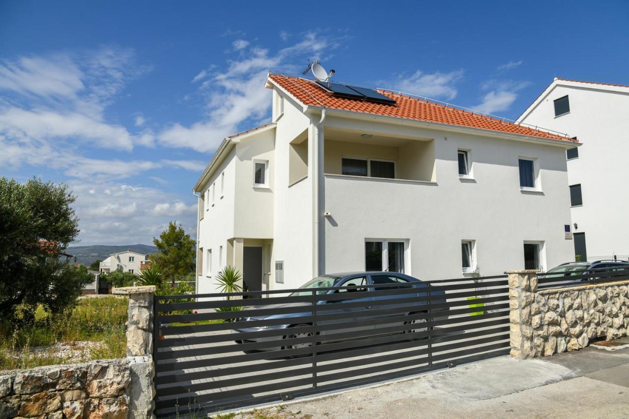 Holiday Home Mb Ražanj Exteriér fotografie