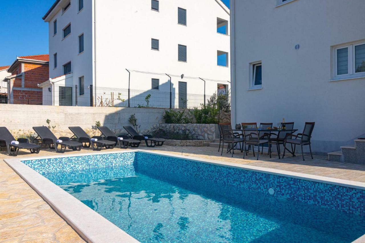 Holiday Home Mb Ražanj Exteriér fotografie